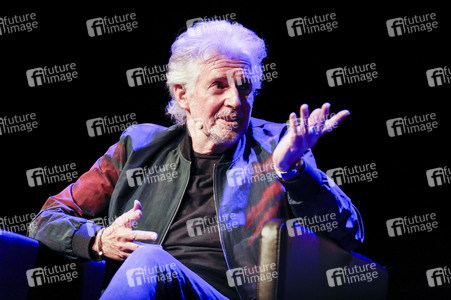 Frank Schätzing und Florence Gaub auf der lit.Cologne 2024 in Köln