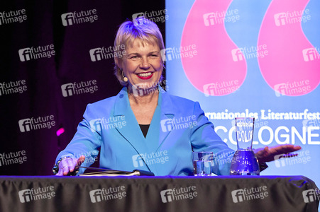 Cordula Stratmann und Bjarne Mädel auf der lit.Cologne 2024 in Köln