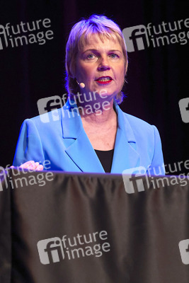 Cordula Stratmann und Bjarne Mädel auf der lit.Cologne 2024 in Köln