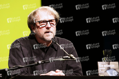 Bjarne Mädel, Angelika Richter und Matthias Brandt auf der lit.Cologne 2024 in Köln