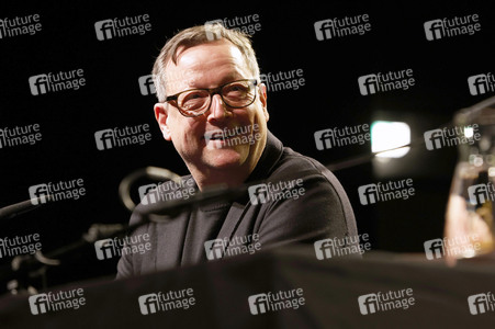 Bjarne Mädel, Angelika Richter und Matthias Brandt auf der lit.Cologne 2024 in Köln