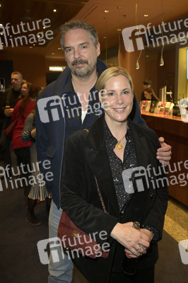 Theaterpremiere 'Cluedo - Das Mörderspiel' in Berlin