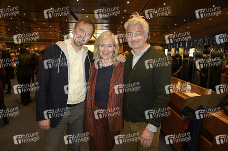 Theaterpremiere 'Cluedo - Das Mörderspiel' in Berlin