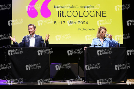Annette Frier und Michael Kessler auf der lit.Cologne 2024 in Köln