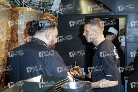 Eröffnung vom Mangal Döner X Lukas Podolski Store in Köln