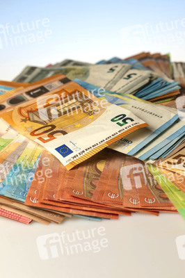 Symbolfoto Barzahlung