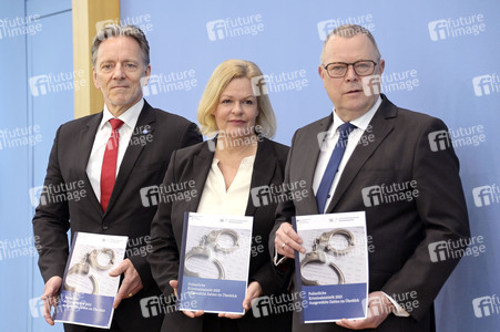 Bundespressekonferenz Polizeiliche Kriminalstatistik 2023 in Berlin