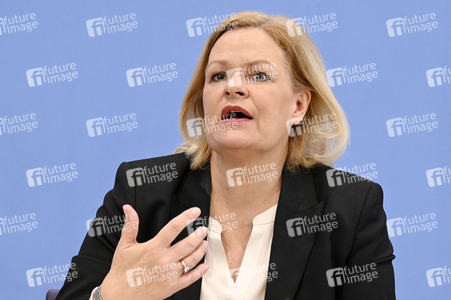 Bundespressekonferenz Polizeiliche Kriminalstatistik 2023 in Berlin