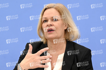 Bundespressekonferenz Polizeiliche Kriminalstatistik 2023 in Berlin