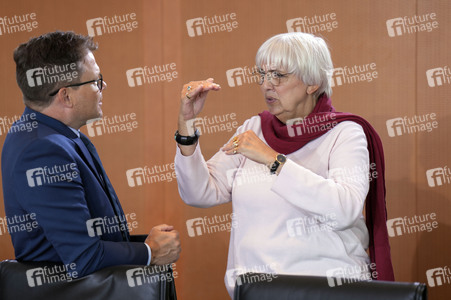 96. Sitzung des Bundeskabinetts in Berlin