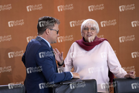 96. Sitzung des Bundeskabinetts in Berlin