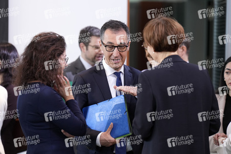 96. Sitzung des Bundeskabinetts in Berlin