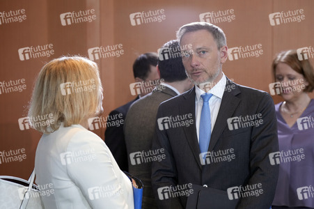 96. Sitzung des Bundeskabinetts in Berlin