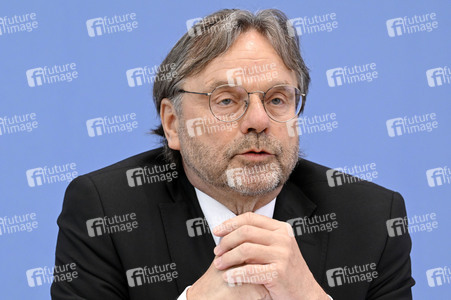 Bundespressekonferenz Zukunftsinvestitionen in Berlin