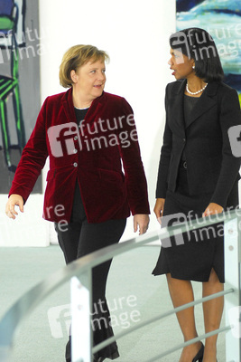 Die US Außenministerin besucht Berlin