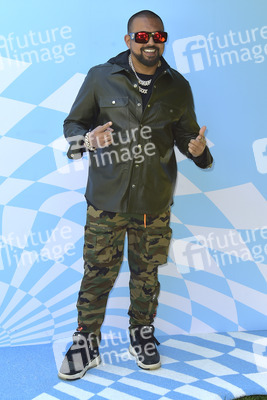 Revolve Festival 2024 in Palm Springs