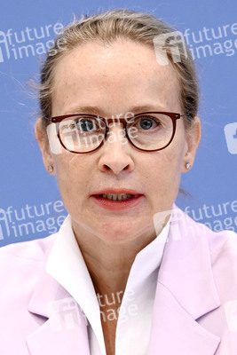 Bundespressekonferenz Abschlussbericht der Kommission zur reproduktiven Selbstbestimmung und Fortpflanzungsmedizin in Berlin