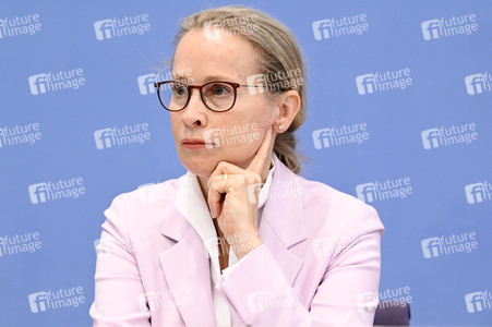 Bundespressekonferenz Abschlussbericht der Kommission zur reproduktiven Selbstbestimmung und Fortpflanzungsmedizin in Berlin