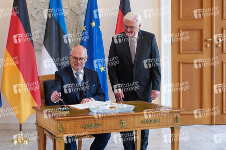 Begrüßung des Präsidenten der Republik Estland in Berlin