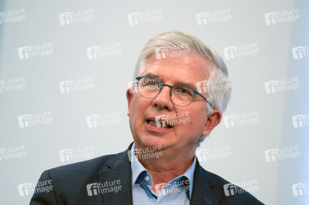 Pressekonferenz zur Krankenhausreform in Berlin