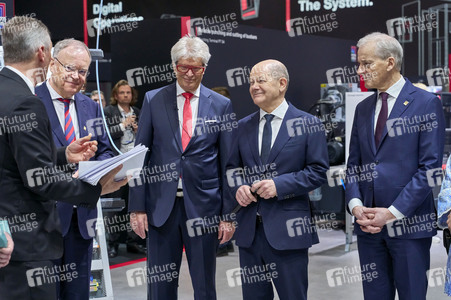 Eröffnungsrundgang auf der Hannover Messe 2024