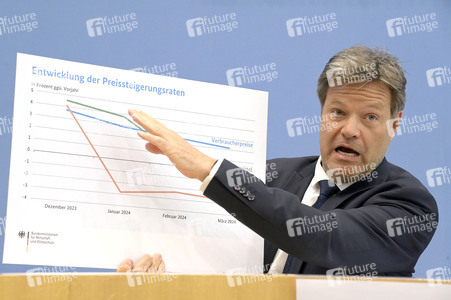 Bundespressekonferenz Frühjahresprojektion der Bundesregierung 2024 in Berlin