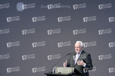 Wanderausstellung 'Challenging Democracy - Von Helmut Schmidt bis heute' in Berlin