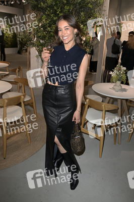 Ausstellungseröffnung Ruinart Maison 1729 Kunst Pop-up am Tacheles in Berlin