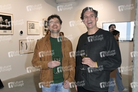 Ausstellungseröffnung Ruinart Maison 1729 Kunst Pop-up am Tacheles in Berlin