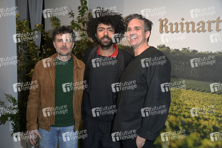 Ausstellungseröffnung Ruinart Maison 1729 Kunst Pop-up am Tacheles in Berlin