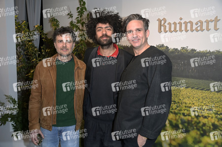 Ausstellungseröffnung Ruinart Maison 1729 Kunst Pop-up am Tacheles in Berlin