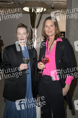 Ausstellungseröffnung Ruinart Maison 1729 Kunst Pop-up am Tacheles in Berlin