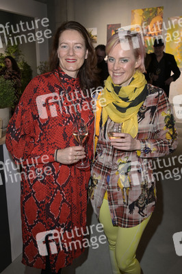 Ausstellungseröffnung Ruinart Maison 1729 Kunst Pop-up am Tacheles in Berlin