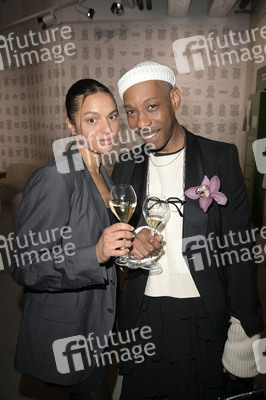 Ausstellungseröffnung Ruinart Maison 1729 Kunst Pop-up am Tacheles in Berlin