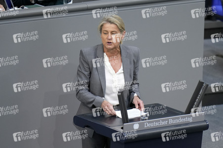 166. Sitzung des Deutschen Bundestages in Berlin