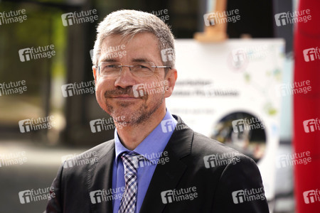 Feierliche Inbetriebnahme der Verkehrsstation Potsdam Pirschheide