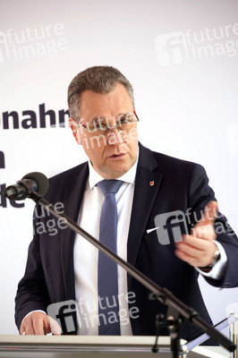 Feierliche Inbetriebnahme der Verkehrsstation Potsdam Pirschheide