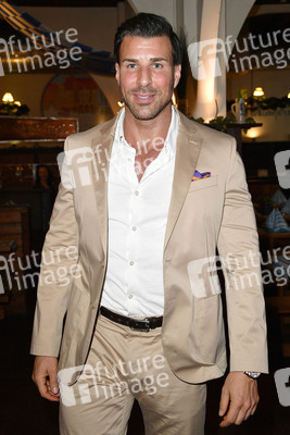 Maibockanstich im Hofbräu Wirtshaus Berlin