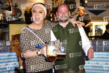Maibockanstich im Hofbräu Wirtshaus Berlin