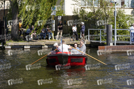 Die Ruderfähre F24 Paule III in Rahnsdorf