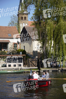 Die Ruderfähre F24 Paule III in Rahnsdorf