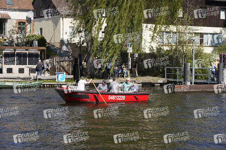 Die Ruderfähre F24 Paule III in Rahnsdorf