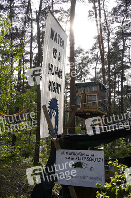 Protestcamp gegen die Erweiterungspläne des Tesla-Werks in Grünheide