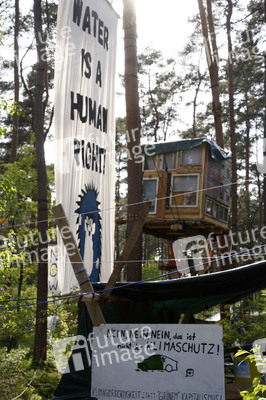 Protestcamp gegen die Erweiterungspläne des Tesla-Werks in Grünheide