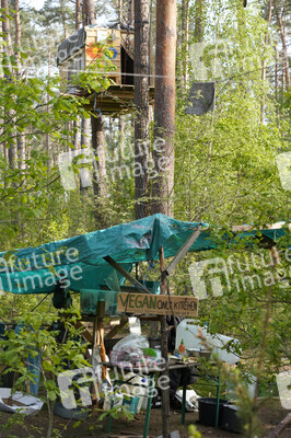 Protestcamp gegen die Erweiterungspläne des Tesla-Werks in Grünheide