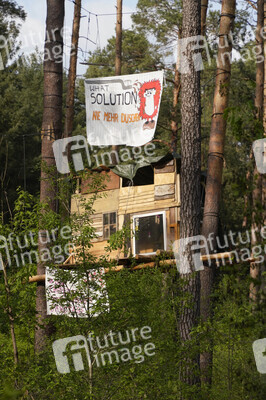 Protestcamp gegen die Erweiterungspläne des Tesla-Werks in Grünheide