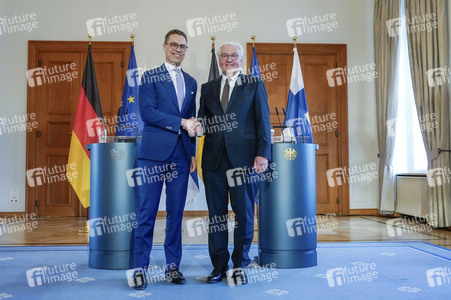 Begrüßung des Präsidenten der Republik Finnland in Berlin