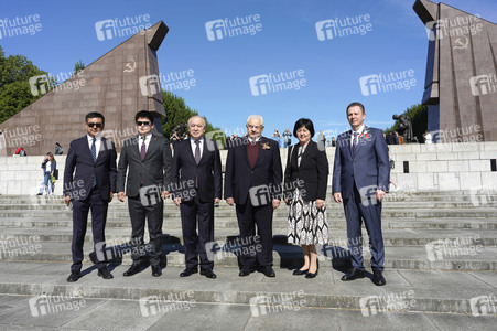 Gedenktag am Sowjetischen Ehrenmal Treptow in Berlin