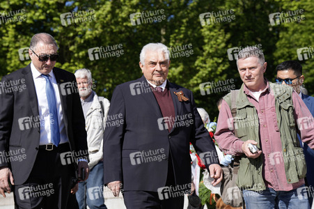Gedenktag am Sowjetischen Ehrenmal Treptow in Berlin