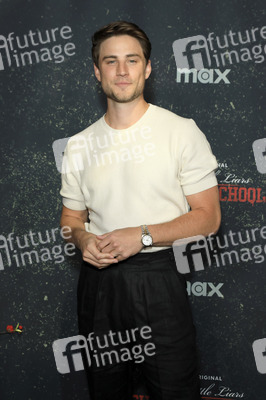 Serienscreening 'Pretty Little Liars: Summer School' in Los Angeles